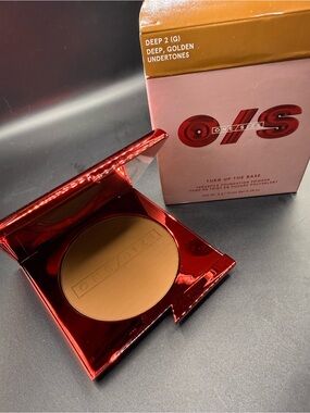 ONE/SIZE Turn Up The Base Versatile Foundation Powder - Deep 2 (G)